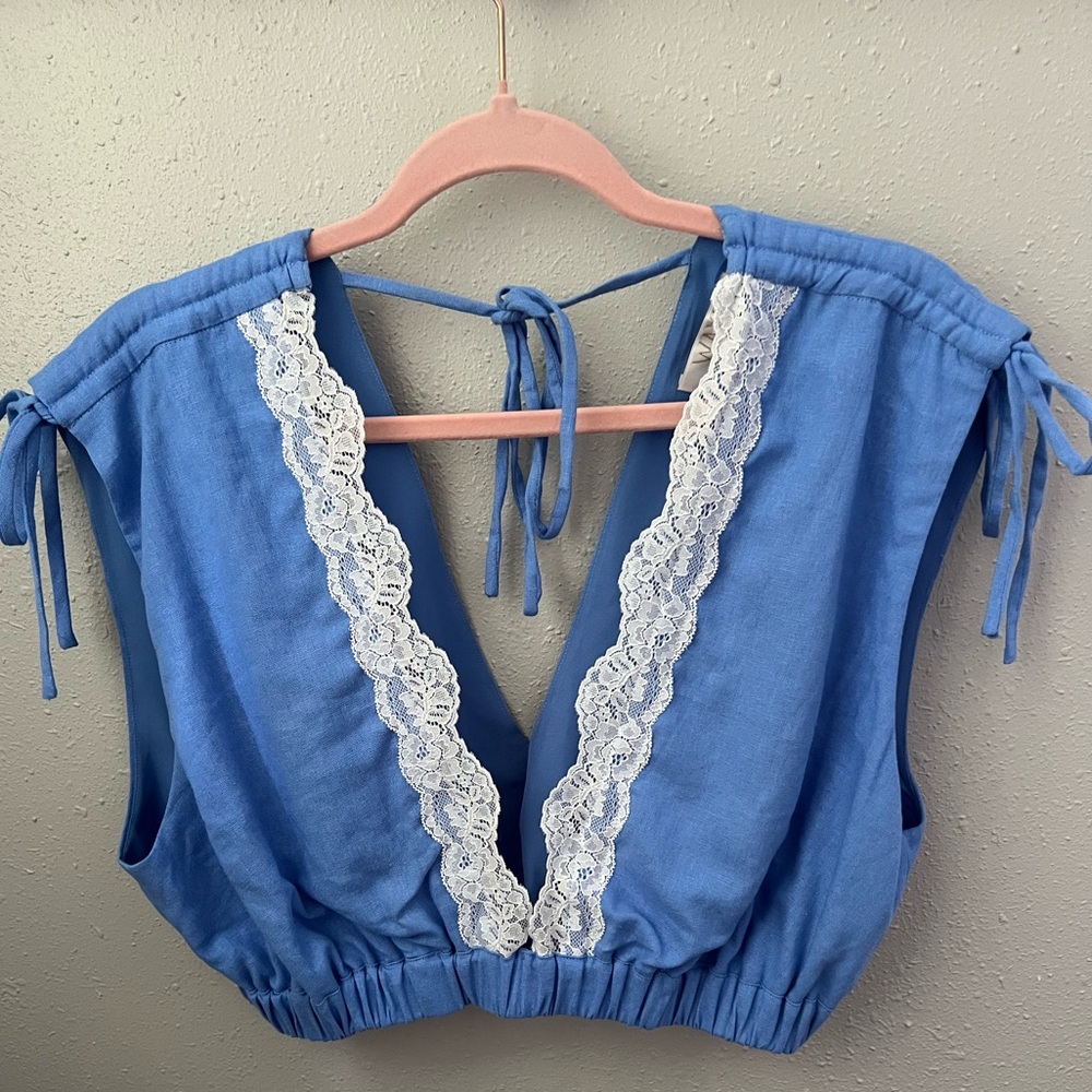 WAYF Pippa Lace Detail Linen Blend Top Size Large New - Picture 2 of 9